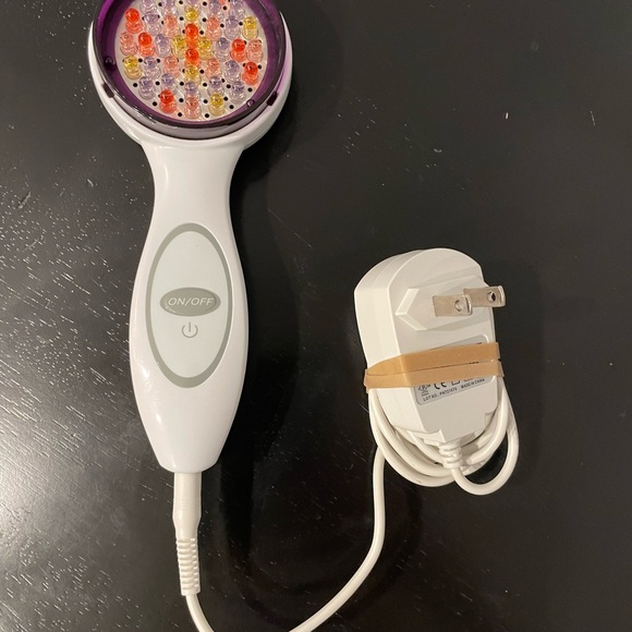 Revive light therapy anti-aging treatment - Picture 4 of 5